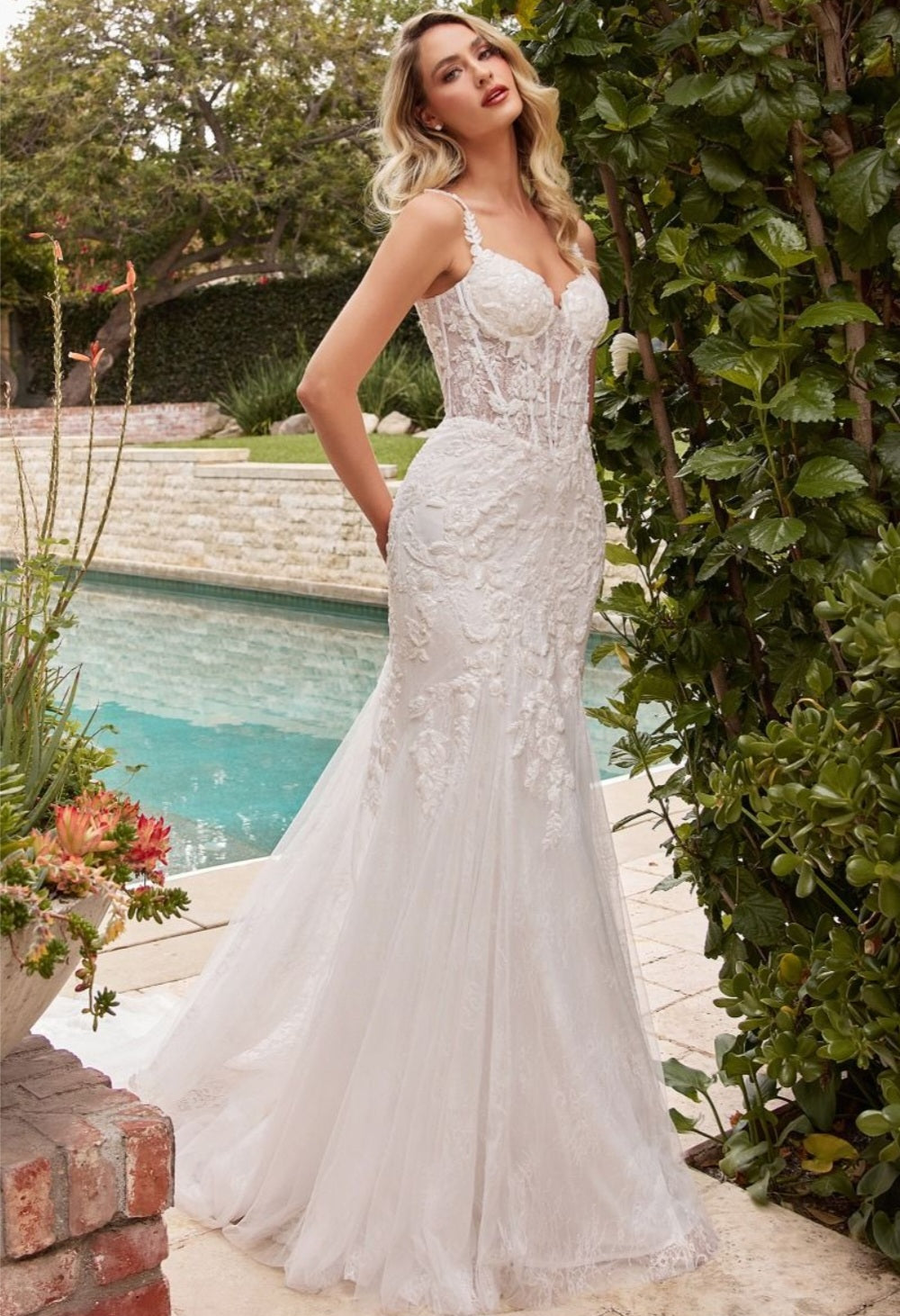 LIORA Boned Bodice Lace & Beaded Applique Mermaid Wedding Dress Off White / 12 USA LIORA Boned Bodice Lace & Beaded Applique Mermaid Wedding Dress Off White / 12 USA