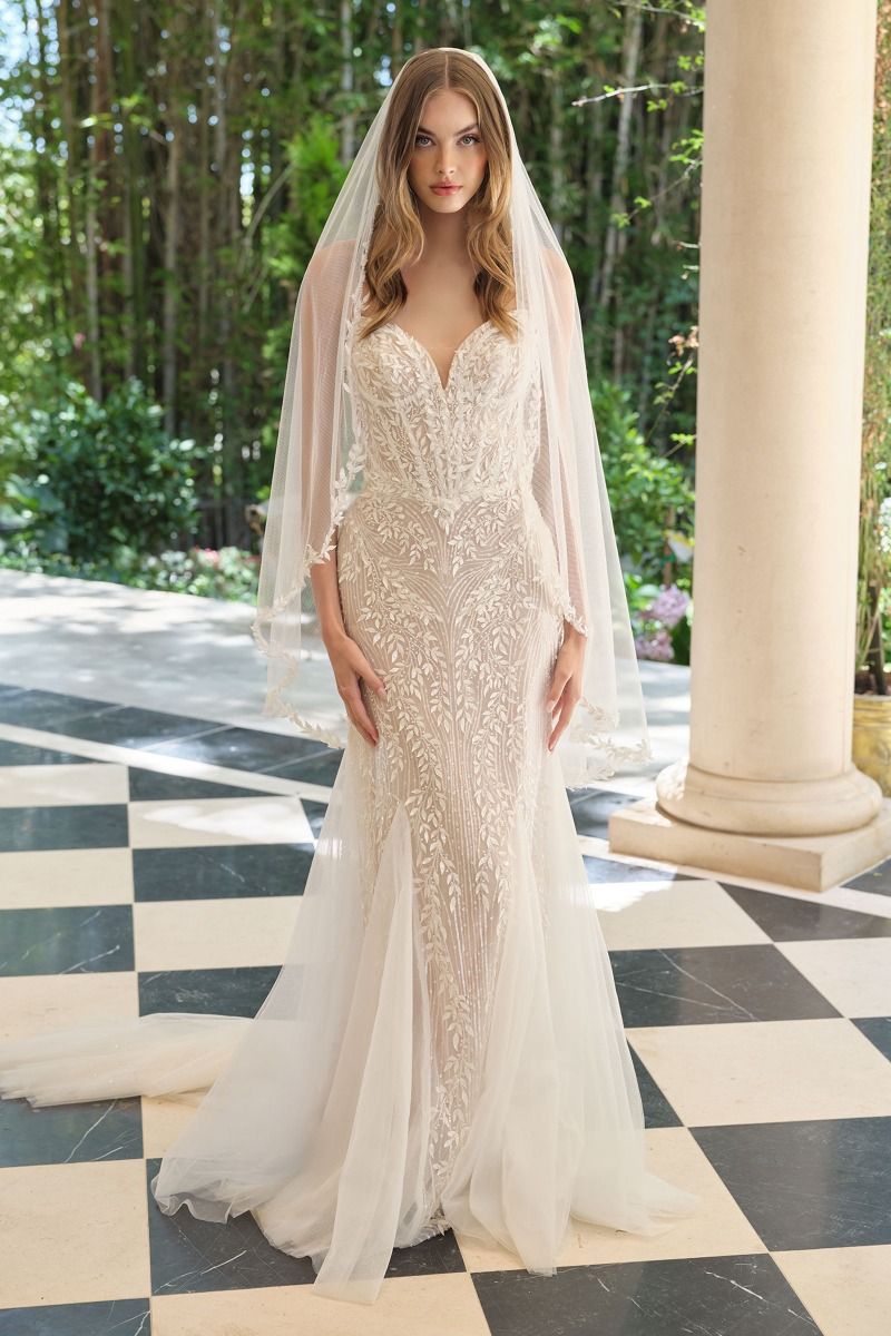 WL060 - Andrea & Leo Trailing Ivy Mermaid Gown | Lady Black Tie Off White Nude / 4 WL060 - Andrea & Leo Trailing Ivy Mermaid Gown | Lady Black Tie Off White Nude / 4