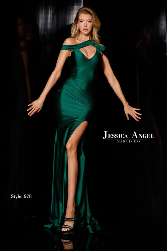 978 Jessica Angel (Curve)